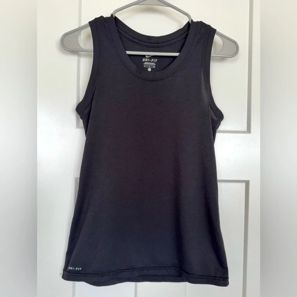 Nike Dri-FIT Sleeveless Tank Top | Black Athletic Workout Tank | Size Small
